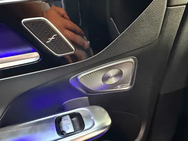 Mercedes-Benz C-Class — Фото автомобиля 16