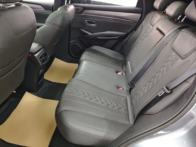 BYD Song L DM-i — Фото автомобиля 16