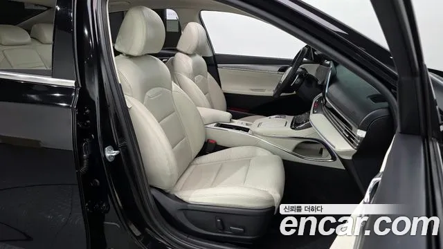 Hyundai Grandeur Новый Grandeur IG — Фото автомобиля 11
