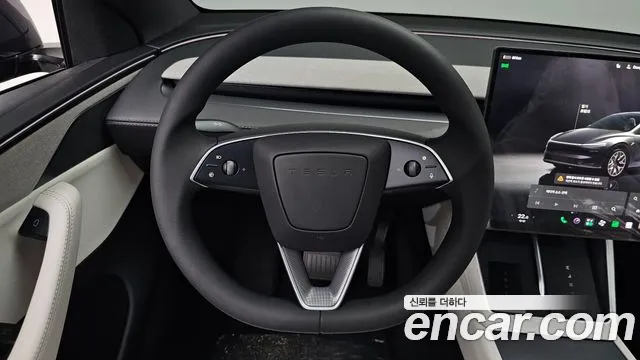 Tesla Model Y — Фото автомобиля 13