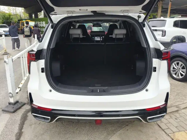 Changan CS75 Plus — Фото автомобиля 18