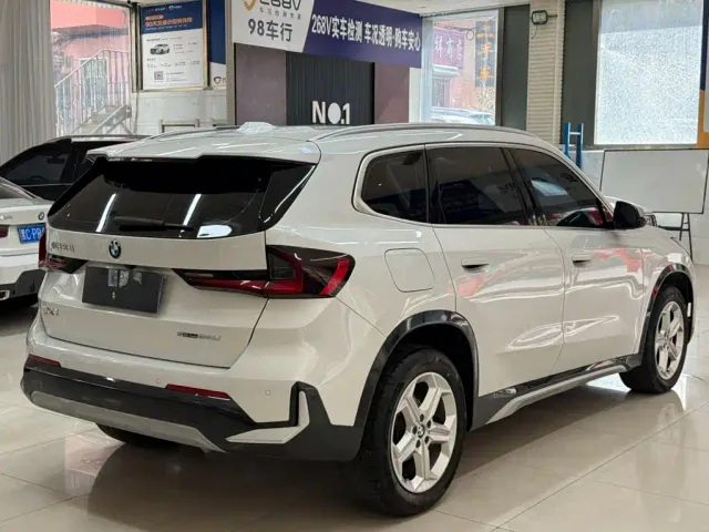 BMW X1 — Фото автомобиля 4