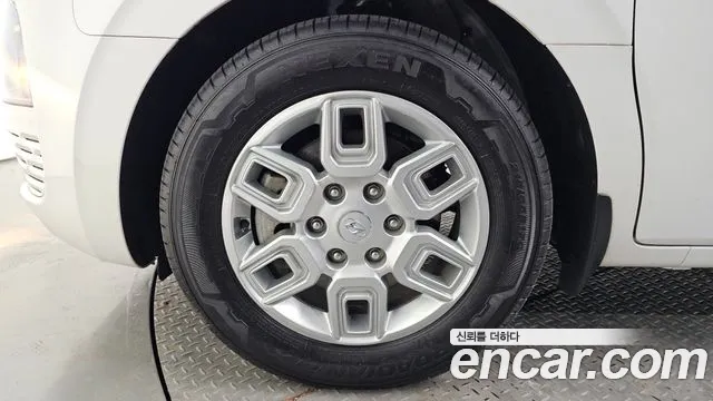 Hyundai Staria Staria Tourer 11 мест — Фото автомобиля 5