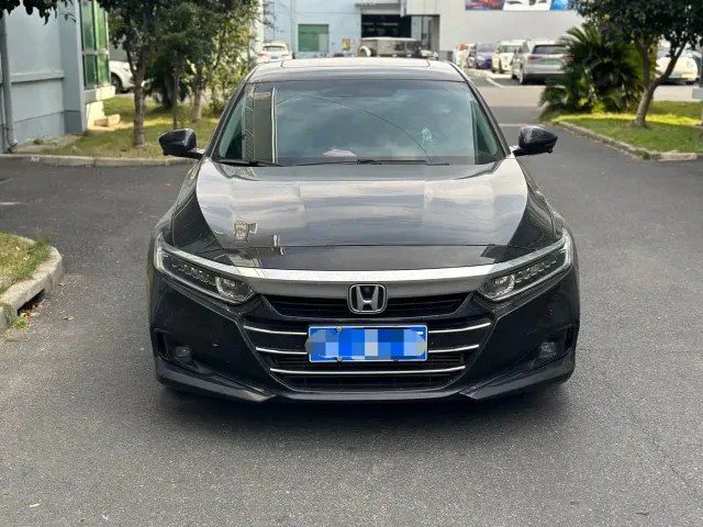 Honda Accord — Фото автомобиля 2