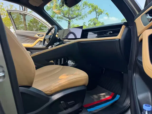 Roewe RX5 — Фото автомобиля 5