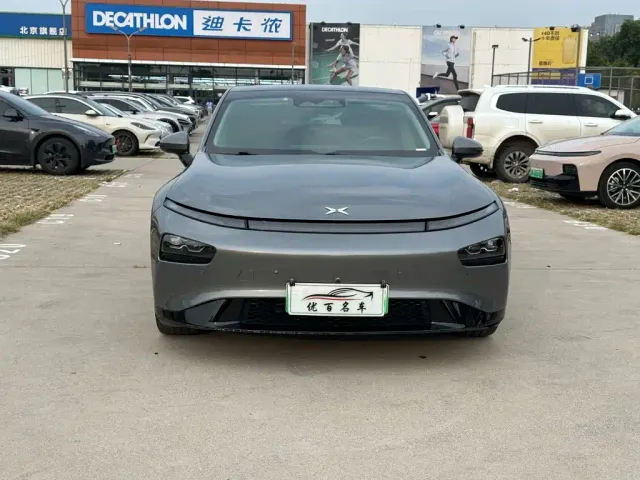 Xpeng P7 — Фото автомобиля 2