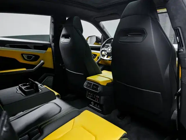 Lamborghini Urus — Фото автомобиля 14
