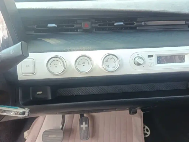 Wuling Hongguang Mini EV — Фото автомобиля 12