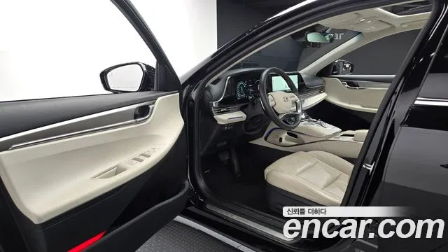 Hyundai Grandeur (New) Hybrid — Фото автомобиля 10