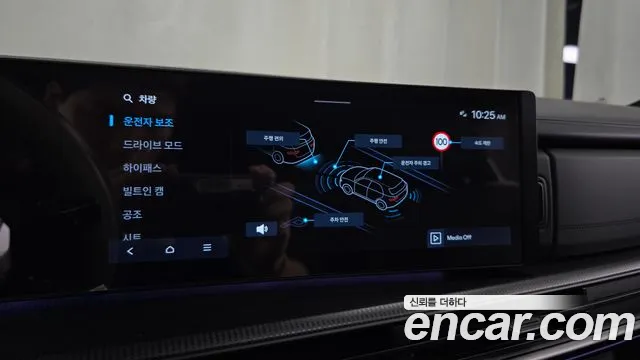 Hyundai Santafe Santa Fe (MX5) Бензин 2.5T 2WD — Фото автомобиля 23