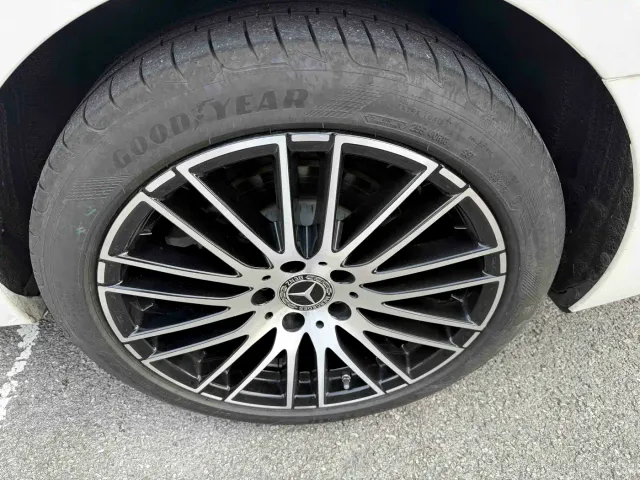 Mercedes-Benz C-Class — Фото автомобиля 4