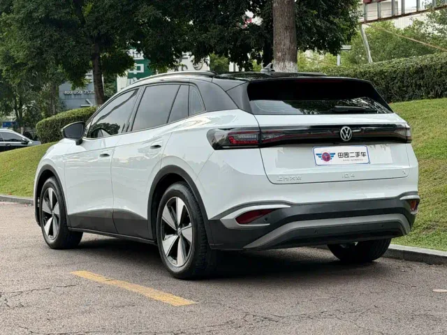 Volkswagen ID.4 X — Фото автомобиля 4