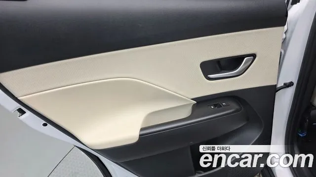 Hyundai Kona — Фото автомобиля 14