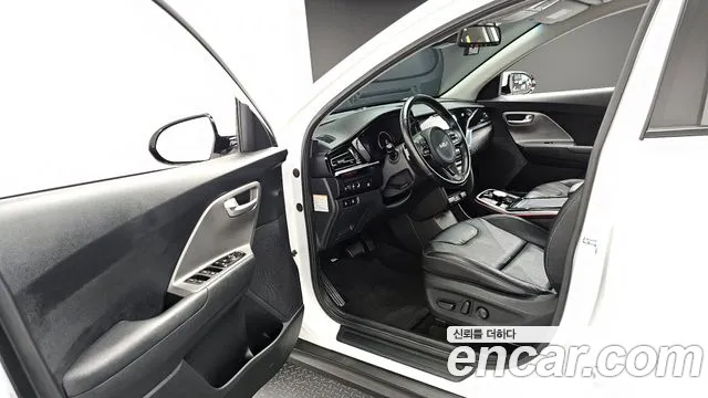 Kia Niro Niro Plus Air — Фото автомобиля 10
