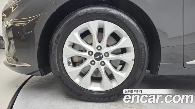 Kia K8 2.5 Бензин 2WD — Фото автомобиля 2