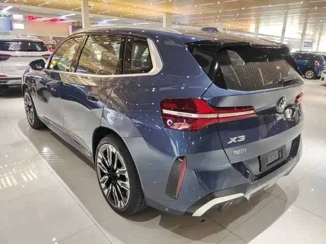 BMW X3 — Фото автомобиля 4