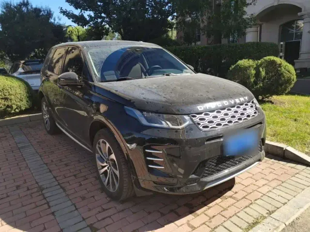 Land Rover Discovery Sport — Фото автомобиля 3