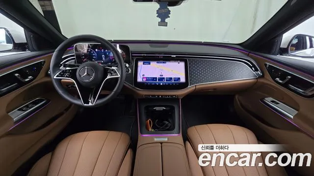 Mercedes-Benz E-Class — Фото автомобиля 7