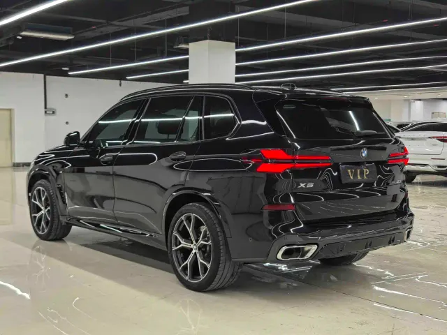BMW X5 — Фото автомобиля 6