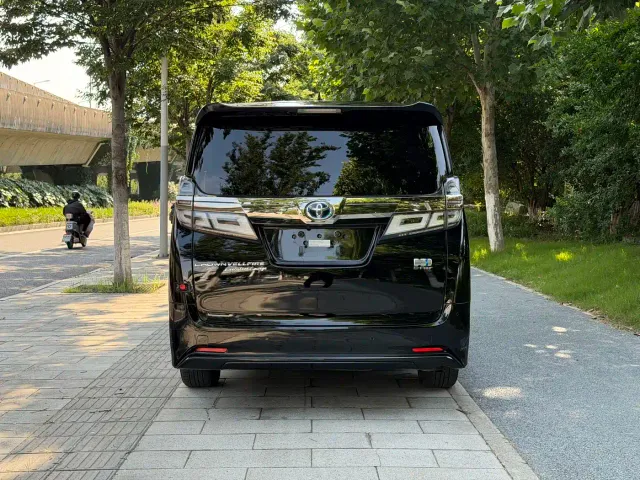Toyota Vellfire — Фото автомобиля 7