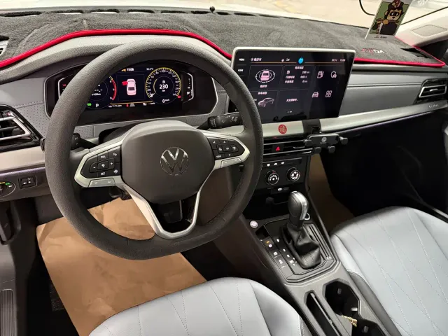 Volkswagen Lavida — Фото автомобиля 6