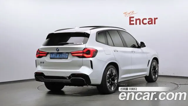 BMW iX3 G08 (2020–2024) — Фото автомобиля 2