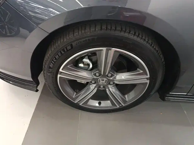 Honda Accord — Фото автомобиля 22