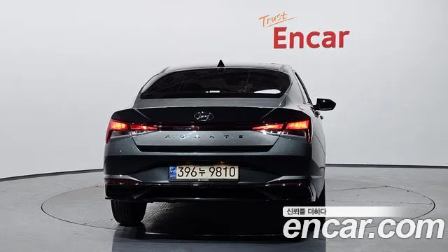 Hyundai AVANTE Avante (CN7) — Фото автомобиля 4