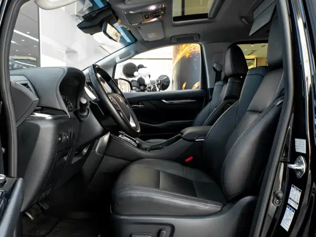 Toyota Vellfire — Фото автомобиля 28