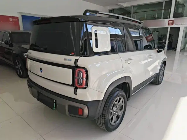 Baojun Yep Plus — Фото автомобиля 6