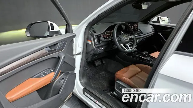 Audi Q5 45 TFSI quattro Premium — Фото автомобиля 10