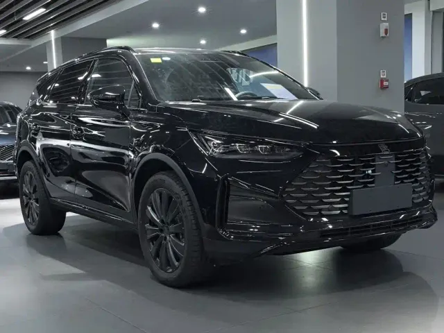 BYD Tang — Фото автомобиля 3