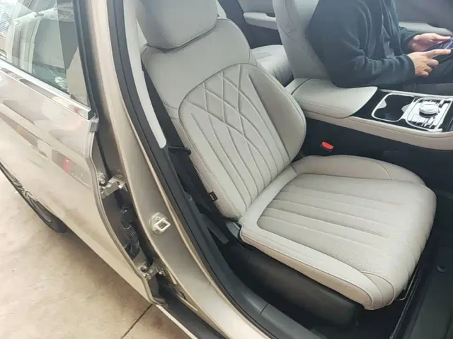 Geely Galaxy Stellar 6 — Фото автомобиля 24