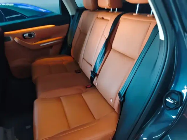 Leapmotor C10 — Фото автомобиля 16