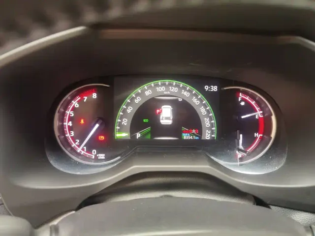 Toyota RAV4 — Фото автомобиля 12
