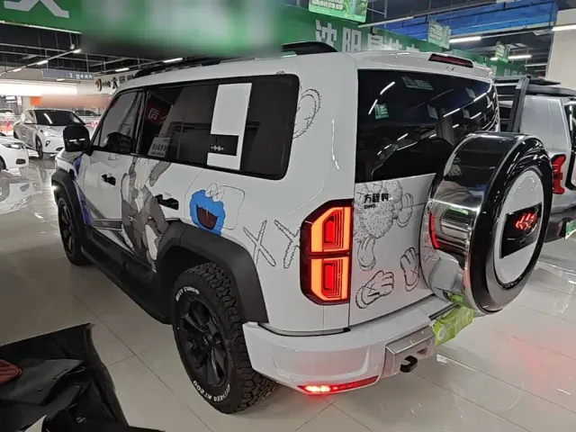 BYD FangChengBao Leopard 5 — Фото автомобиля 4