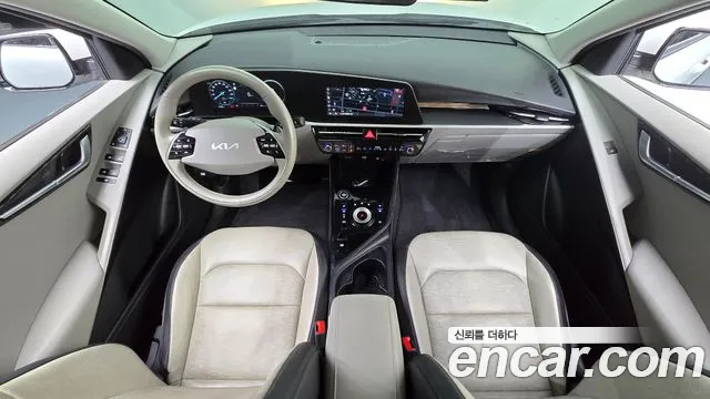 Kia Niro New — Фото автомобиля 10