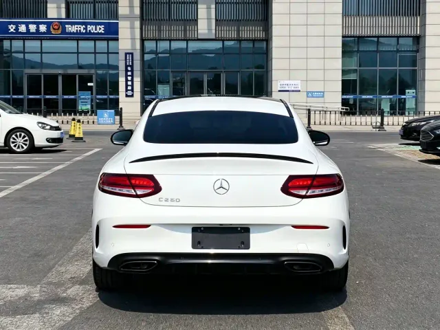 Mercedes-Benz C-Class — Фото автомобиля 9