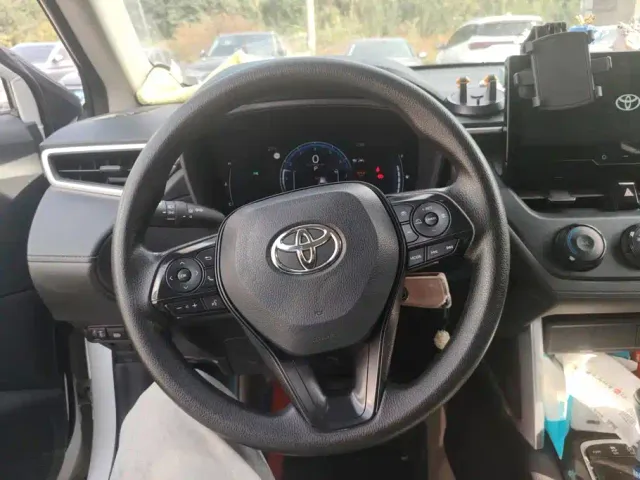 Toyota Corolla Cross — Фото автомобиля 15