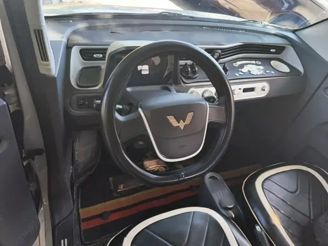Wuling Hongguang Mini EV — Фото автомобиля 9