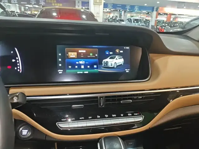 GAC Trumpchi M6 — Фото автомобиля 12