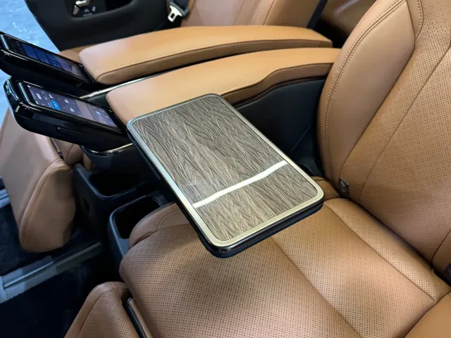 Toyota Vellfire — Фото автомобиля 10