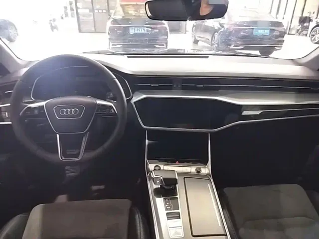Audi A6L — Фото автомобиля 9