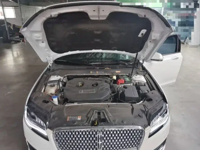 Lincoln MKZ — Фото автомобиля 19
