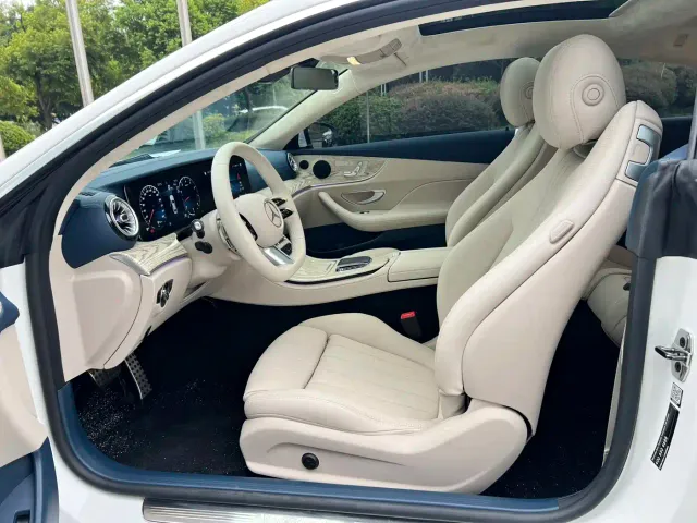 Mercedes-Benz E-Class — Фото автомобиля 7