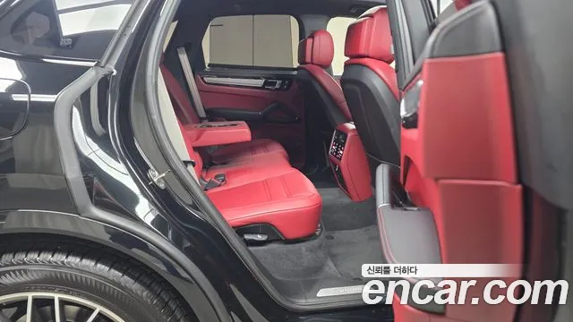 Porsche Cayenne PO536 — Фото автомобиля 17