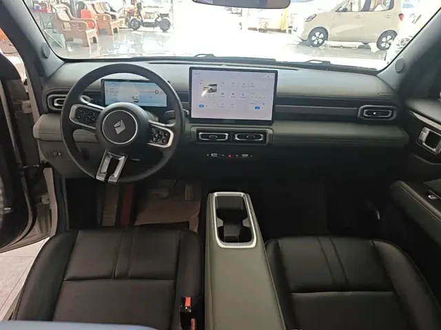 Baojun Yep Plus — Фото автомобиля 9