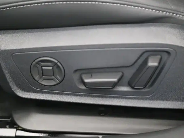 Audi A7L — Фото автомобиля 12