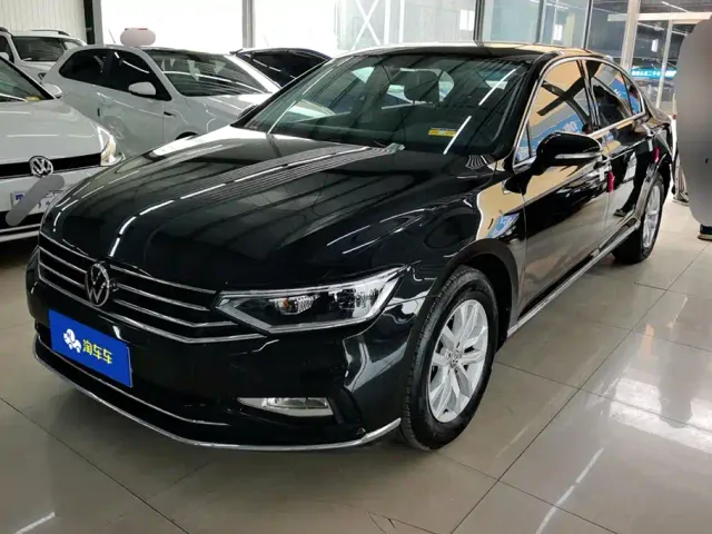 Фотография автомобиля — Volkswagen Magotan