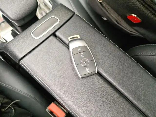 Mercedes-Benz GLB-Class — Фото автомобиля 7